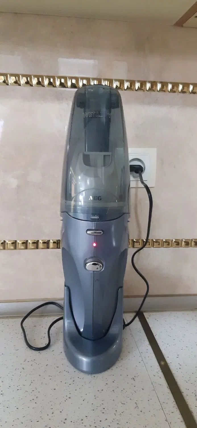 جاروشارژی AEG|جاروبرقی، جارو شارژی، بخارشو|تهران, حکیمیه|دیوار
