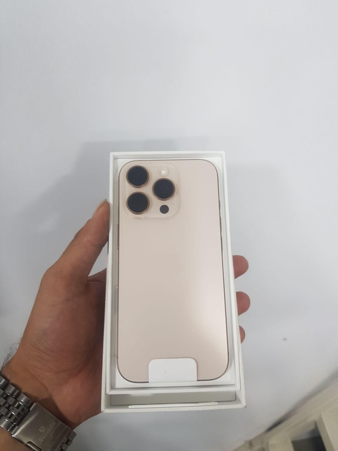 iphone 16pro 256 با گارانتی|موبایل|تهران, فرمانیه|دیوار