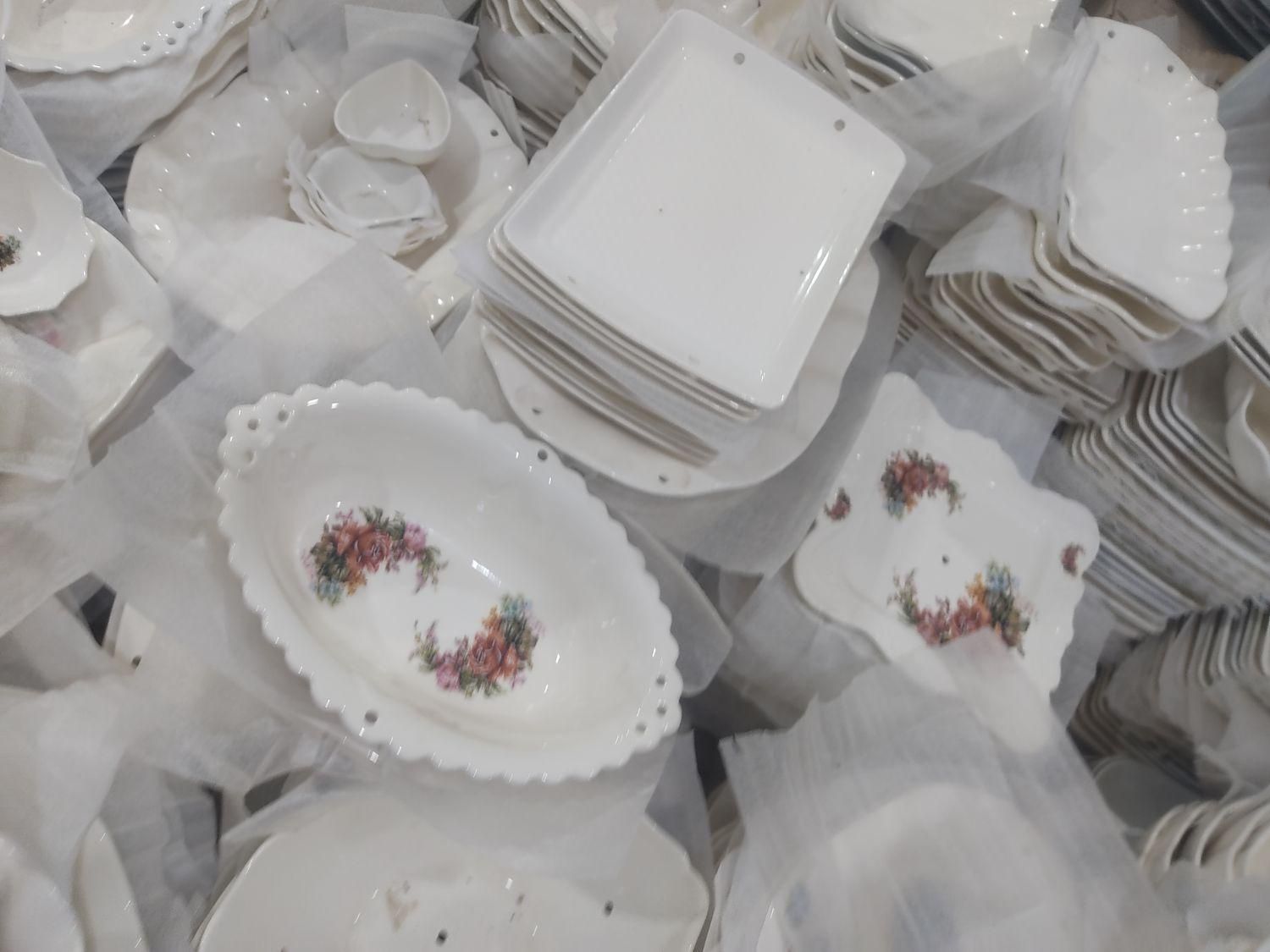 سرامیکی نسوز.|ظروف سرو و پذیرایی|زاهدان, |دیوار