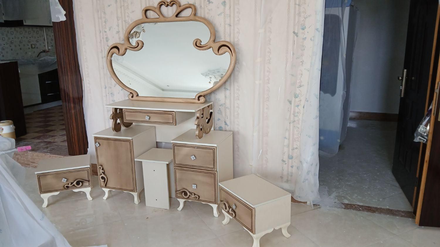 سرویس خواب به همراه تشک|تخت و سرویس خواب|بروجرد, |دیوار