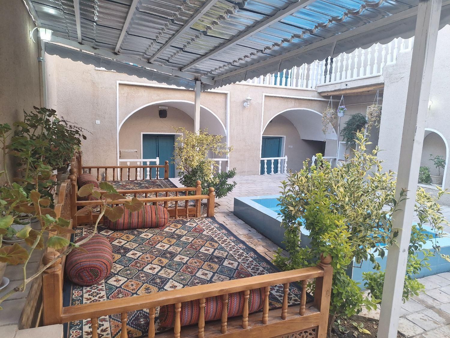 خانه سنتی باغبهادران، باغ بهادران، باغبادران|اجارهٔ کوتاه‌مدت ویلا و باغ|لنجان, |دیوار