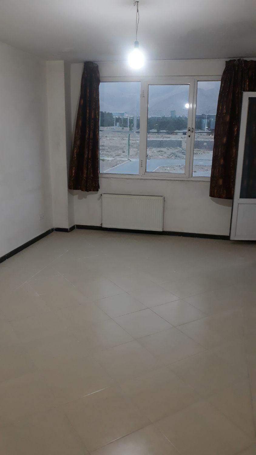 آپارتمان ۶۰ متر تک برگ سند (ایمانشهر)|فروش آپارتمان|اصفهان, شفق|دیوار