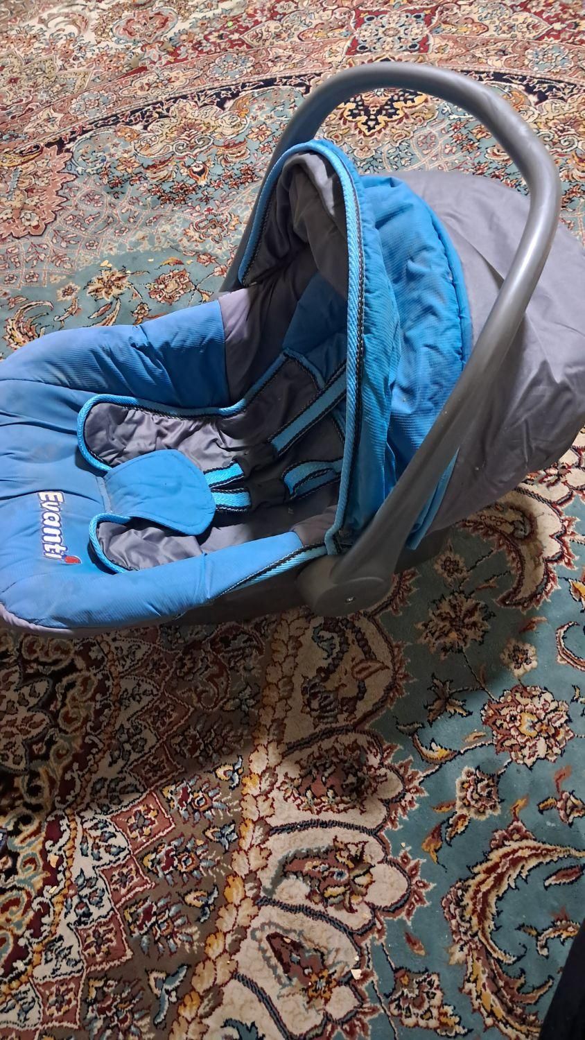 کریربچه|کالسکه و لوازم جانبی|شهرکرد, |دیوار