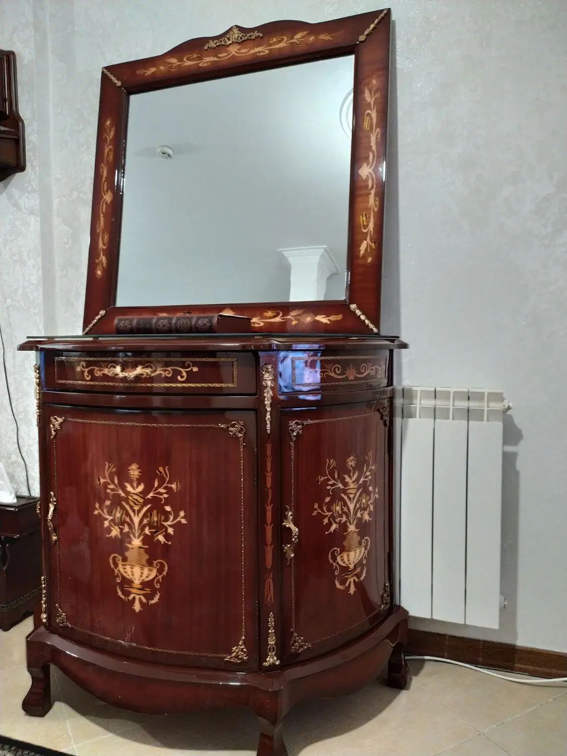 کنسول بوفه ساعت ایستاده تلفن دیواری آباژور|بوفه، ویترین، کنسول|تهران, اقدسیه|دیوار