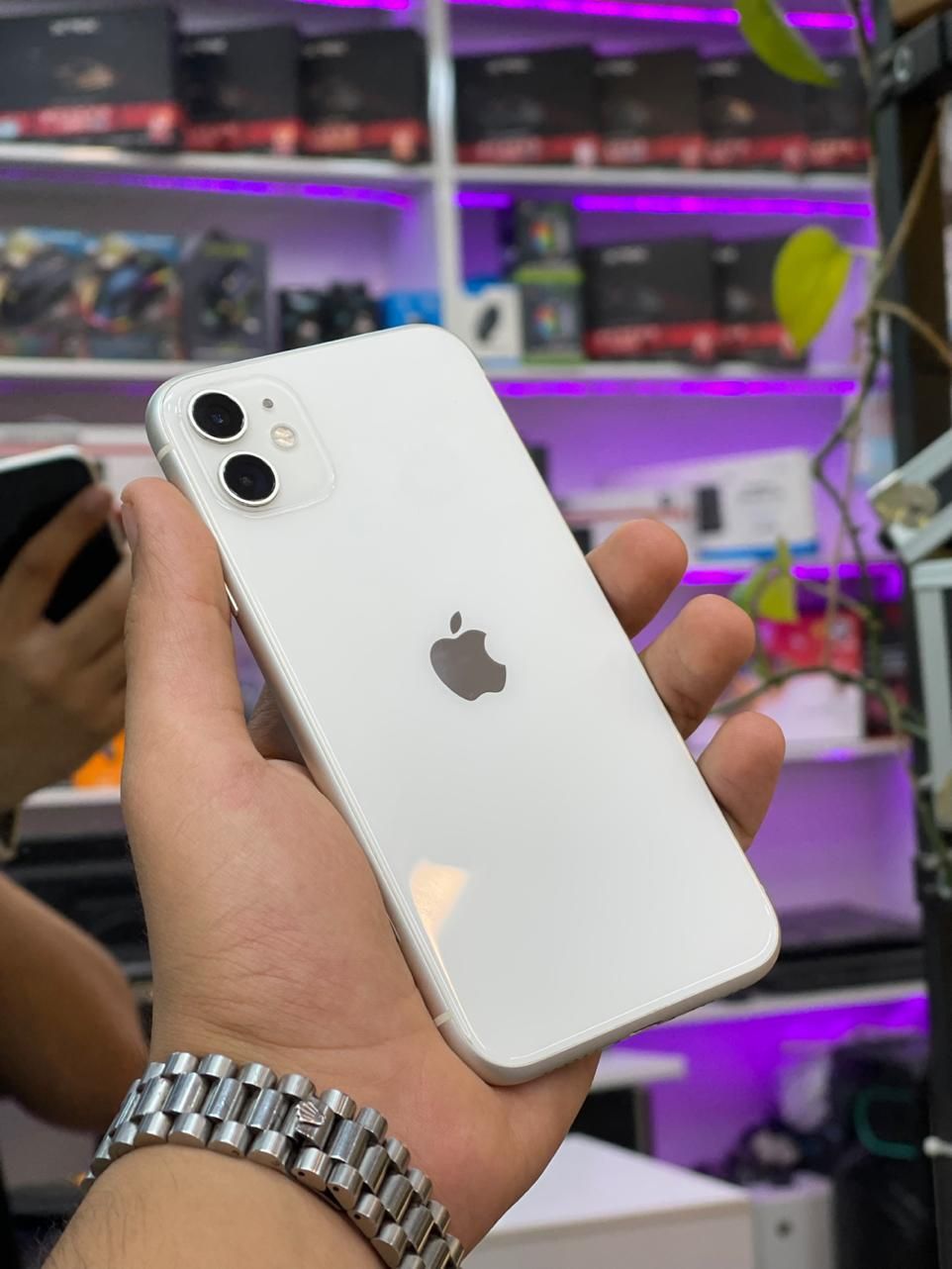 اپل iPhone 11 با حافظهٔ ۲۵۶ گیگابایت|موبایل|آبادان, |دیوار