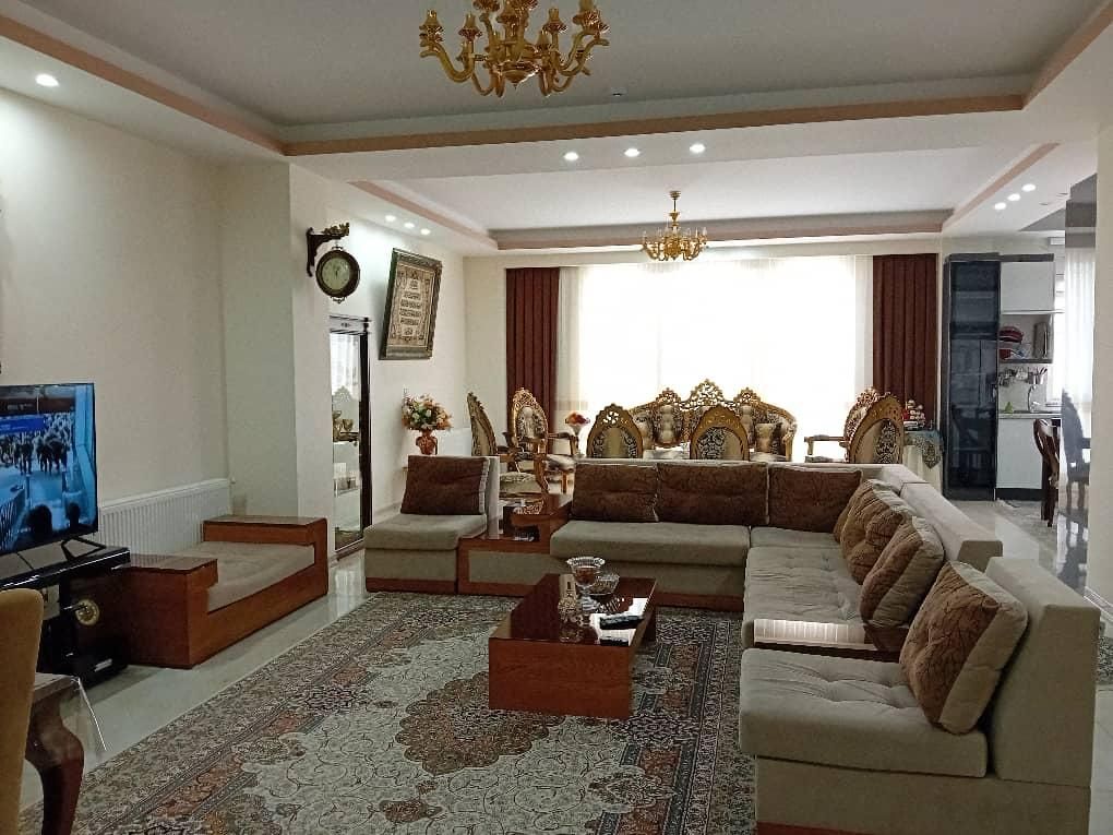 فروش و معاوضه آپارتمان ۱۵۲ متری ۳ خوابه خ بهار|فروش آپارتمان|بروجرد, |دیوار