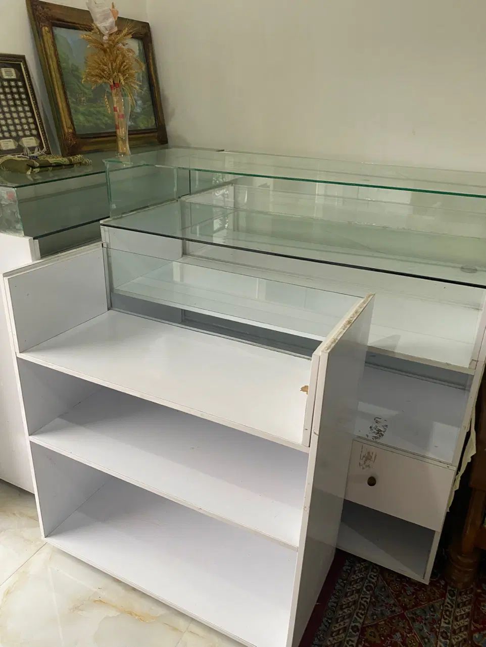 ویترین کانتر پیشخوان در بدلیجات ساعت عطر|فروشگاه و مغازه|تنکابن, |دیوار