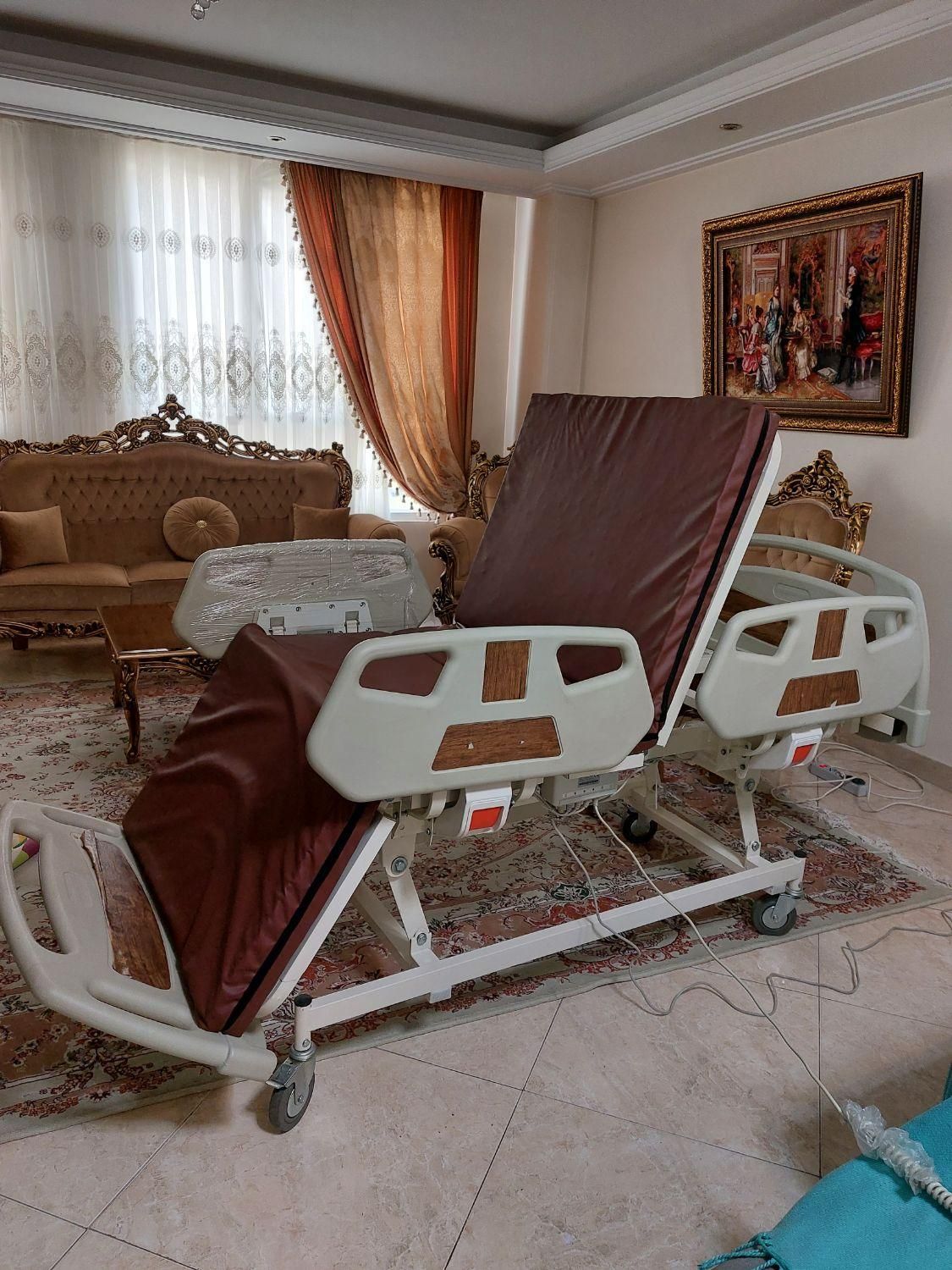 تختهای مکانیزه قابل استفاده با برق وهندل|آرایشی، بهداشتی، درمانی|تهران, بهاران|دیوار
