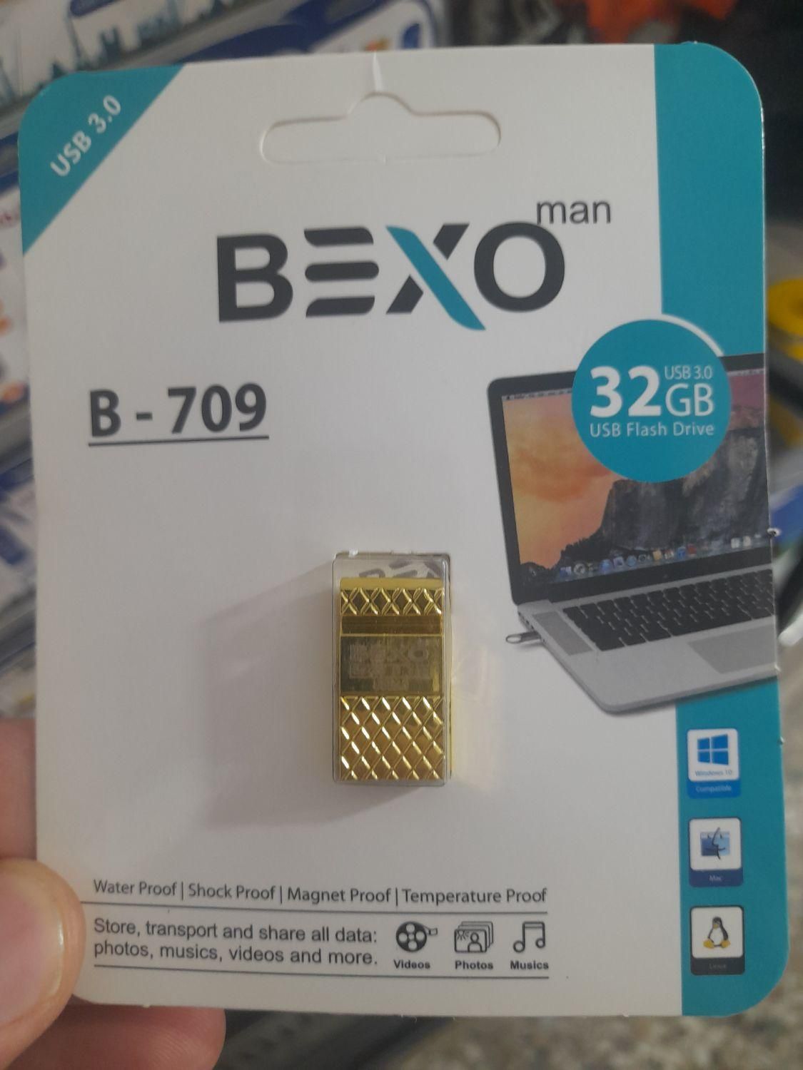 فلش ۳۲ گیگ  490 هزار گارانتی مادام|قطعات و لوازم جانبی رایانه|نورآباد, |دیوار