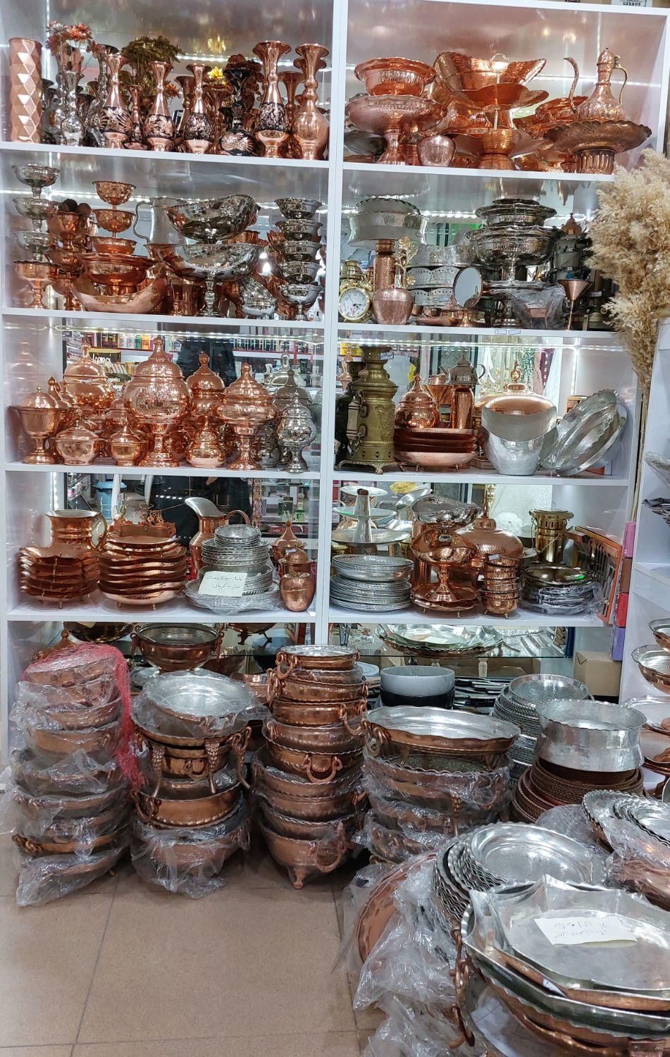 فروش تعدادی ظروف مسی دست ساز و شرکتی با کیفیت|ظروف سرو و پذیرایی|ابهر, |دیوار