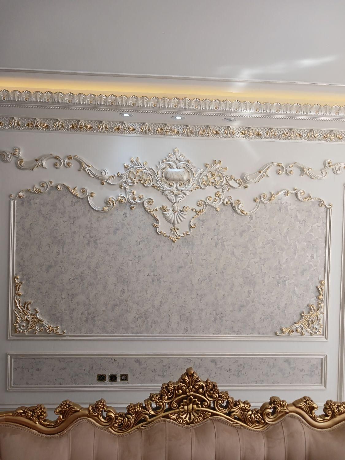 نصاب کاغذ دیواری اینه کاری|خدمات پیشه و مهارت|اردبیل, |دیوار