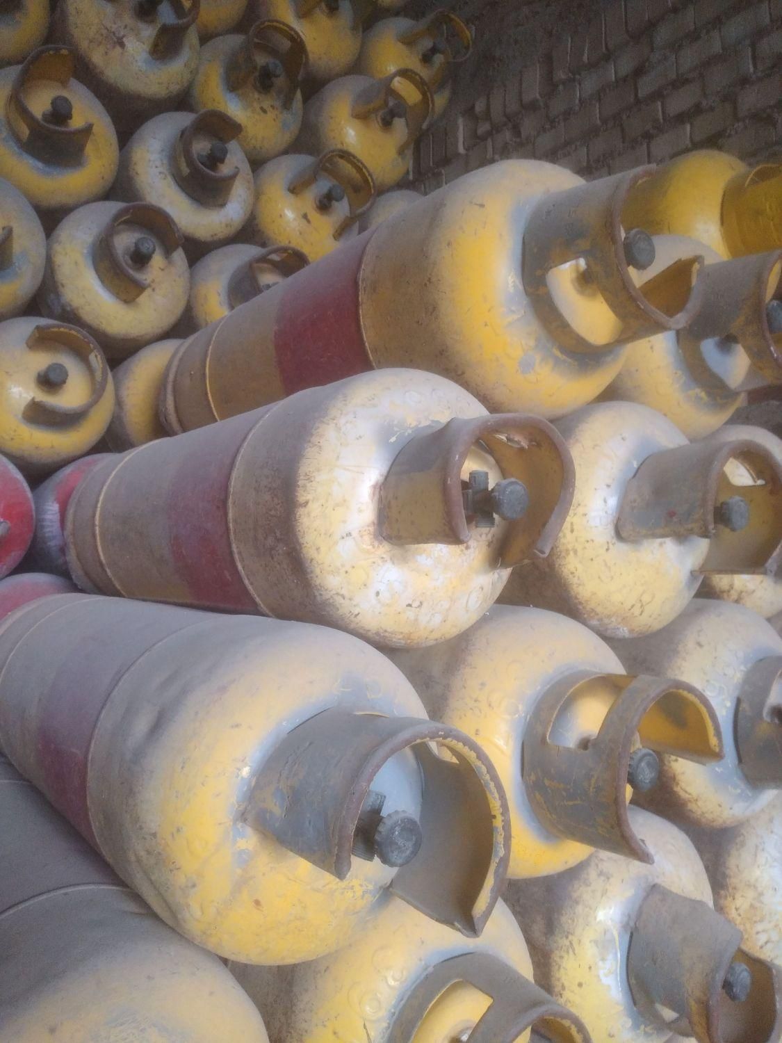 خریدوفروش همه نوع کپسول گاز بزرگ وکوچک|اجاق گاز و لوازم برقی پختوپز|اهواز, کوی مندلی(سه راه خرمشهر)|دیوار