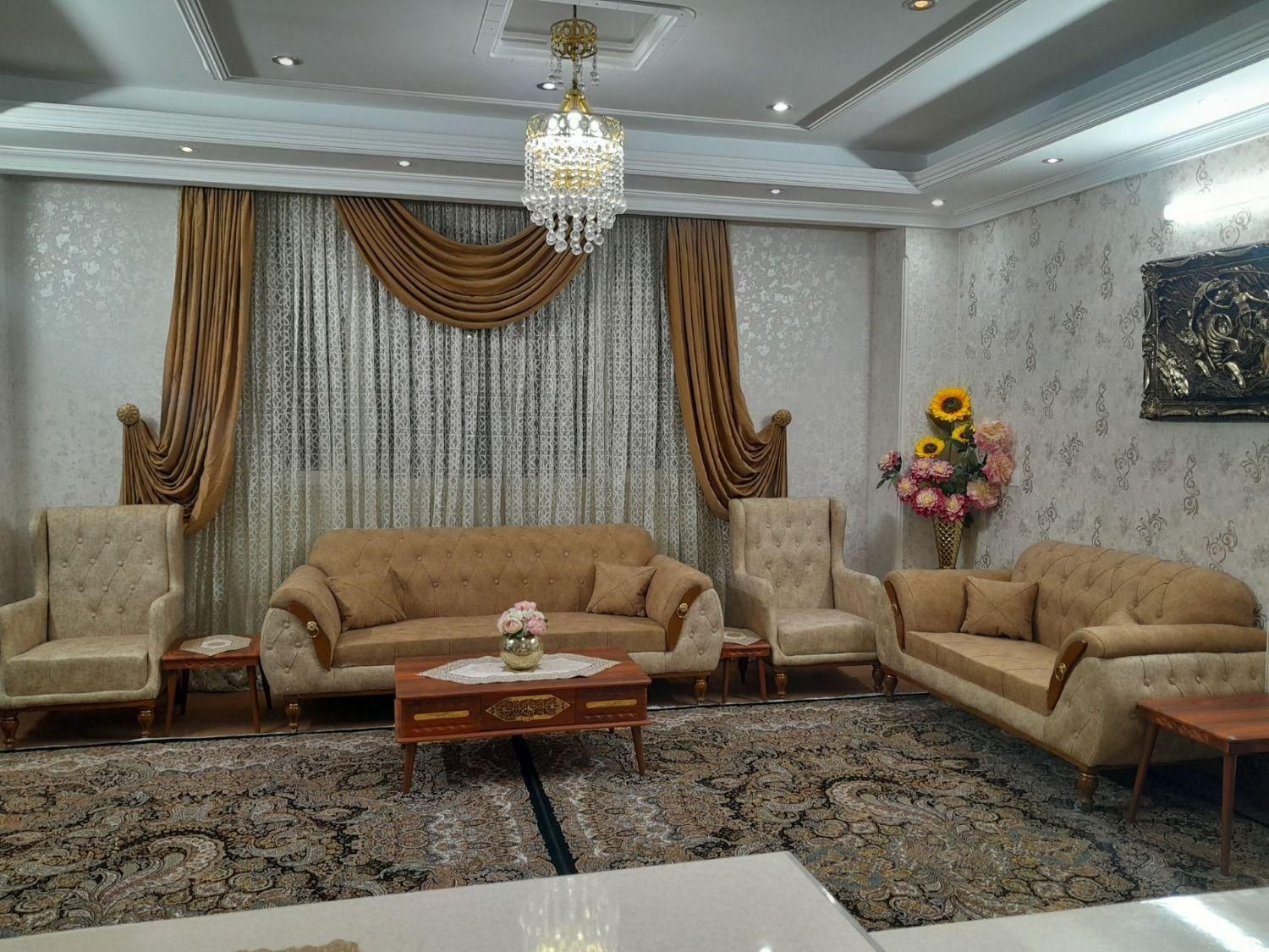 مبل راحتی چستر راشلی 7 نفره|مبلمان خانگی و میز عسلی|دزفول, |دیوار