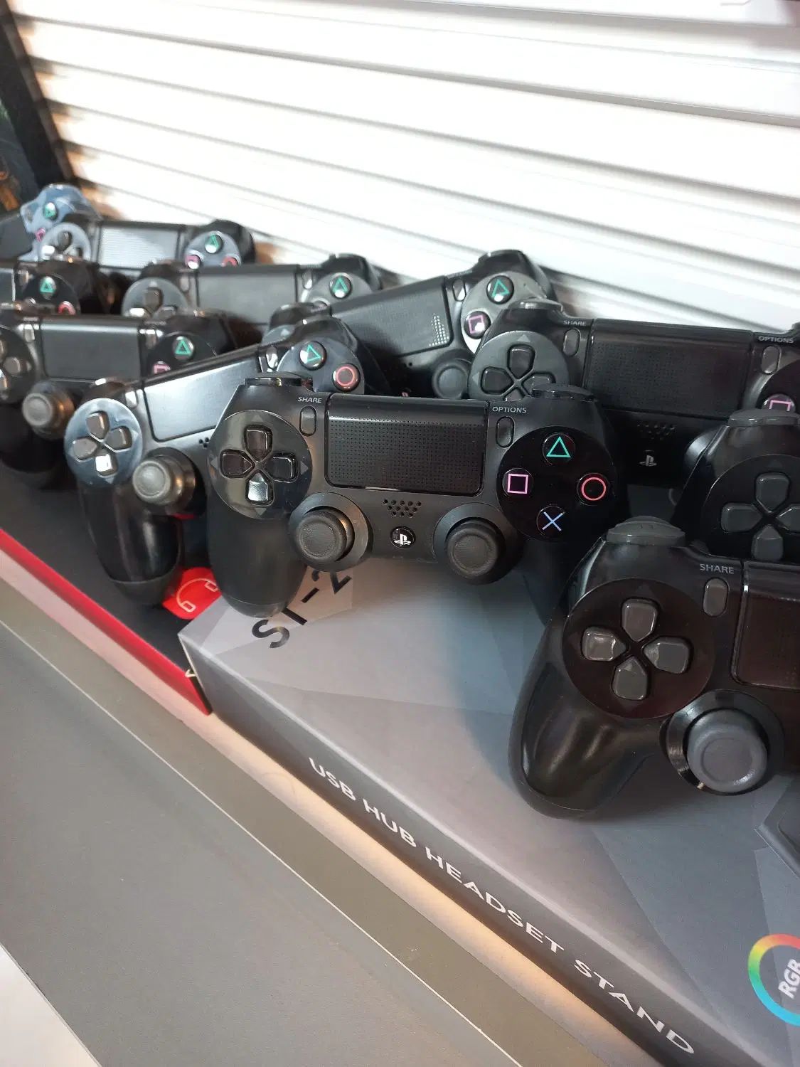 ۱۲ عدد دسته ps4 اصلی|کنسول، بازی ویدئویی و آنلاین|تهران, فدک|دیوار