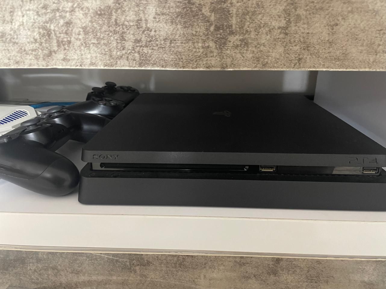 Ps4 slim 1 tera|کنسول، بازی ویدئویی و آنلاین|لنگرود, |دیوار