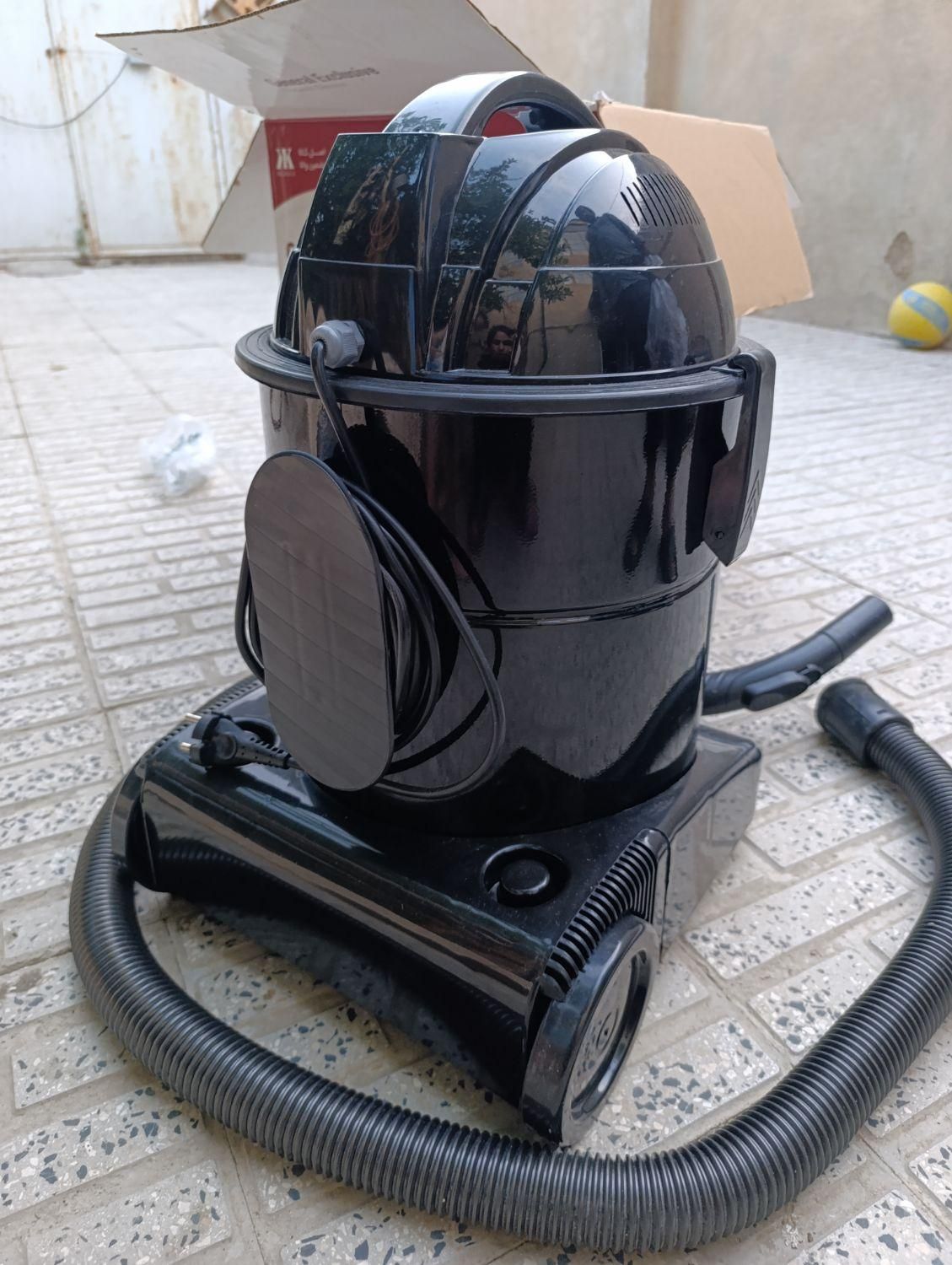 جاروبرقی داخل کارتون|جاروبرقی، جارو شارژی، بخارشو|تویسرکان, |دیوار