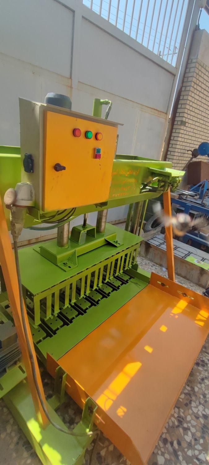 بلوک زن اتوماتیک اروپای بلوک زنی مخلوط کن جدول زن|ماشین‌آلات صنعتی|یزد, |دیوار