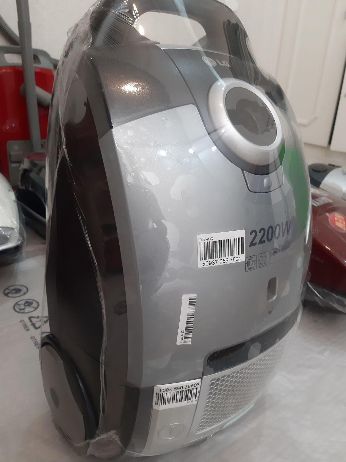 **جارو برقیLG اصل کره2200وات دسته کنترلی در حدنو**|جاروبرقی، جارو شارژی، بخارشو|اصفهان, شهرک کاوه|دیوار