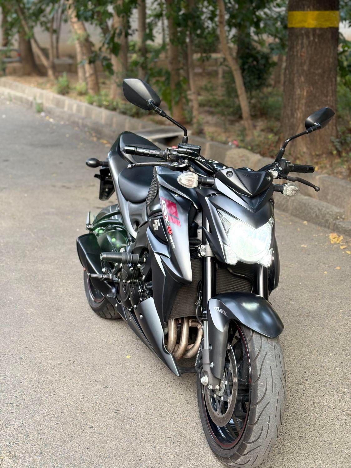 موتور gsxs1000|موتورسیکلت|تهران, علی‌آباد|دیوار