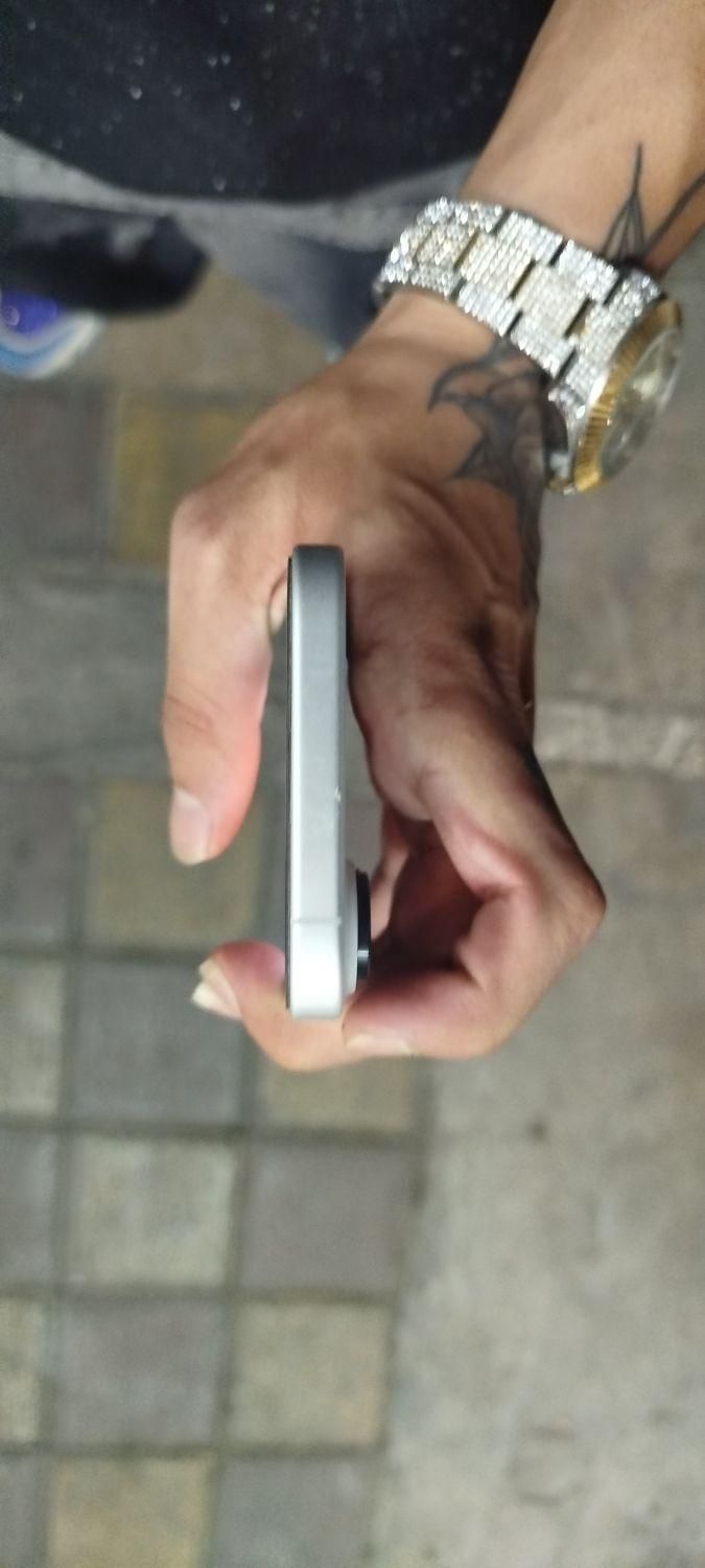 اپل iPhone 16 با حافظهٔ ۱۲۸ گیگابایت|موبایل|تهران, مشیریه|دیوار