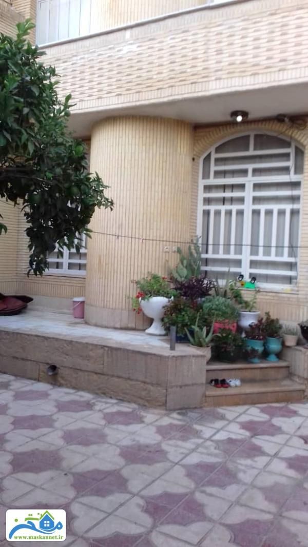ویلایی ۱ طبقه/۲۰۰ متر زمین/۲ خوابه/شهرک گلستان|فروش خانه و ویلا|شیراز, شهرک بهشتی|دیوار