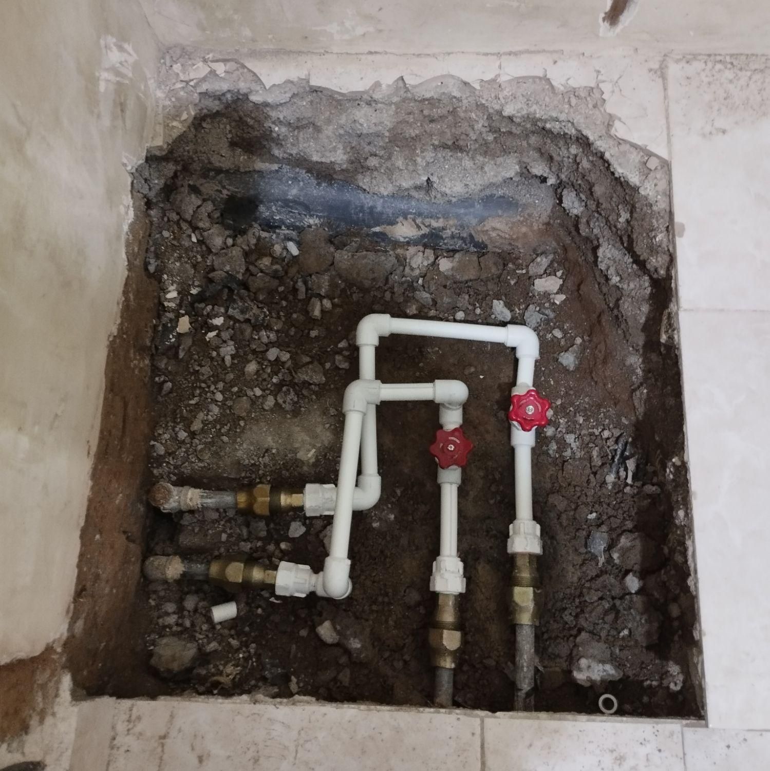 لوله کشی نشت یابی رفع نم لوله بازکنی100/تضمینی|خدمات پیشه و مهارت|قزوین, |دیوار