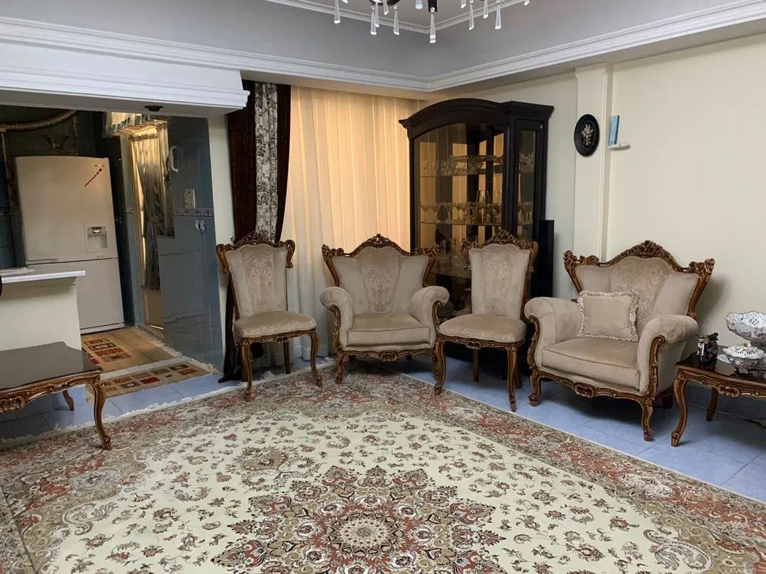 ۶۰ متر طبقه اول/ با پارکینگ/ اجاره دار کوچه نوری|فروش آپارتمان|تهران, ارامنه|دیوار