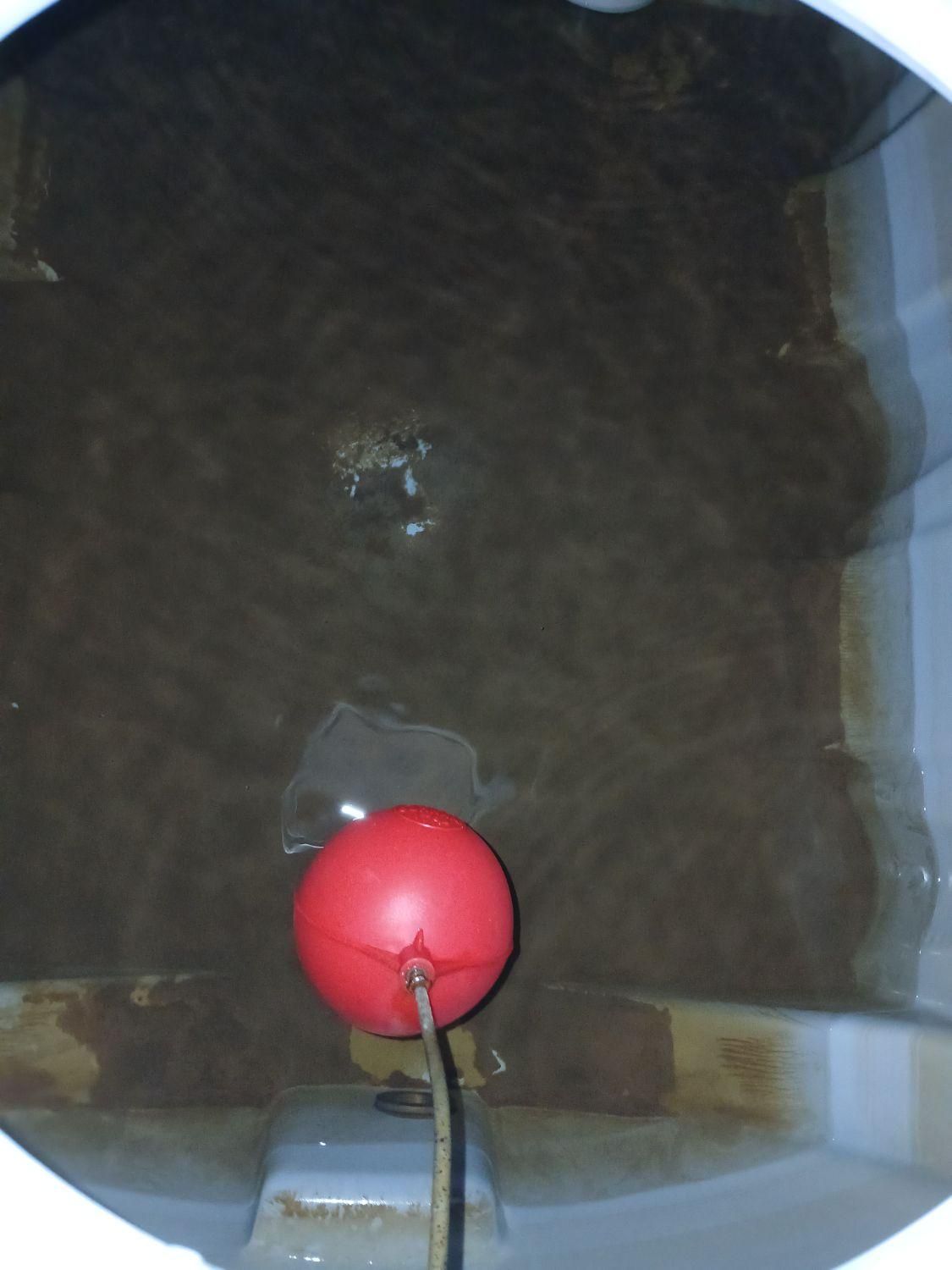 نظافت و شستشوی داخل منبع آب|خدمات نظافت|رشت, توشیبا|دیوار