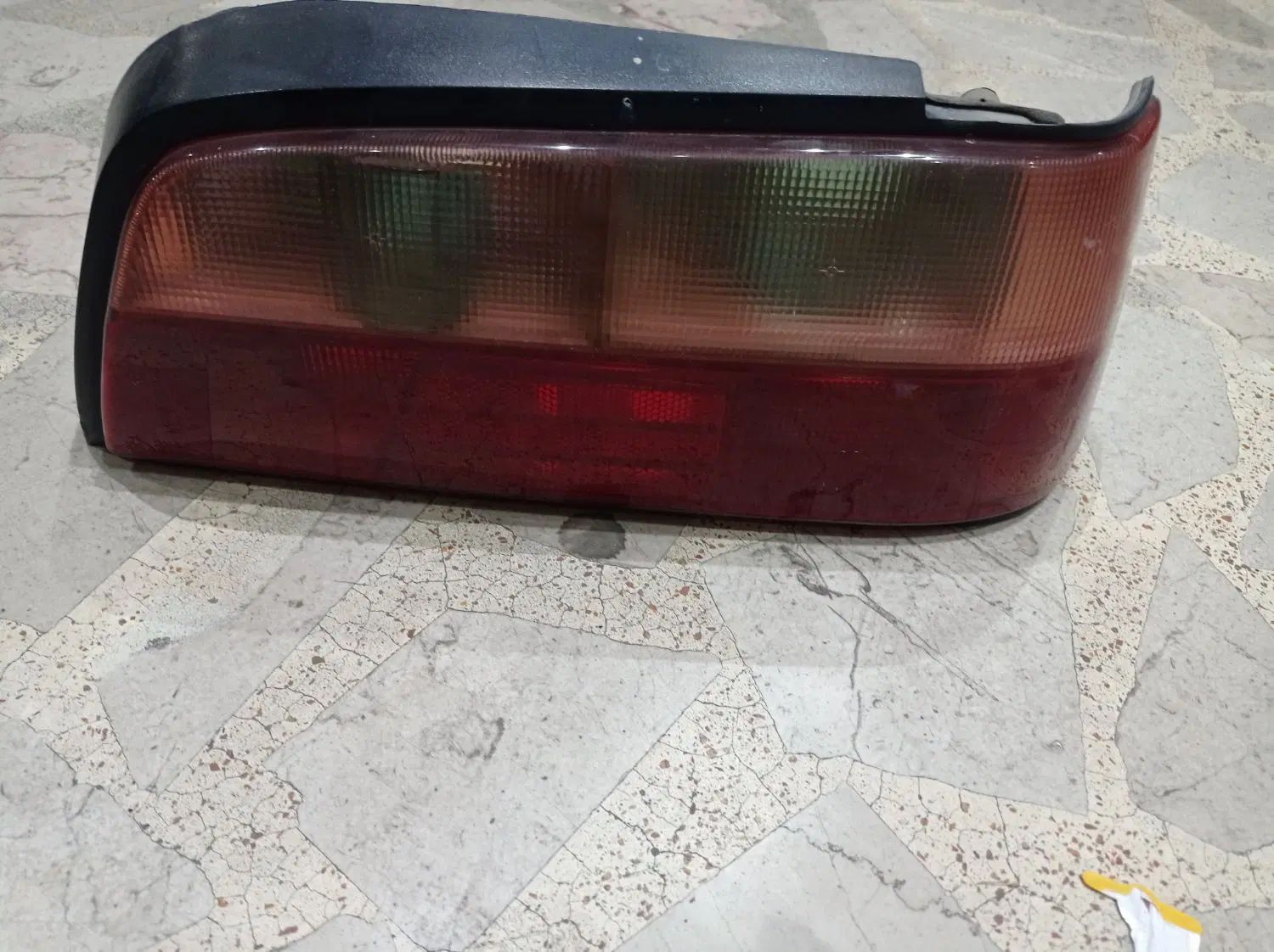 چراغ عقب پارس|قطعات یدکی و لوازم جانبی|کرج, کوی امامیه|دیوار
