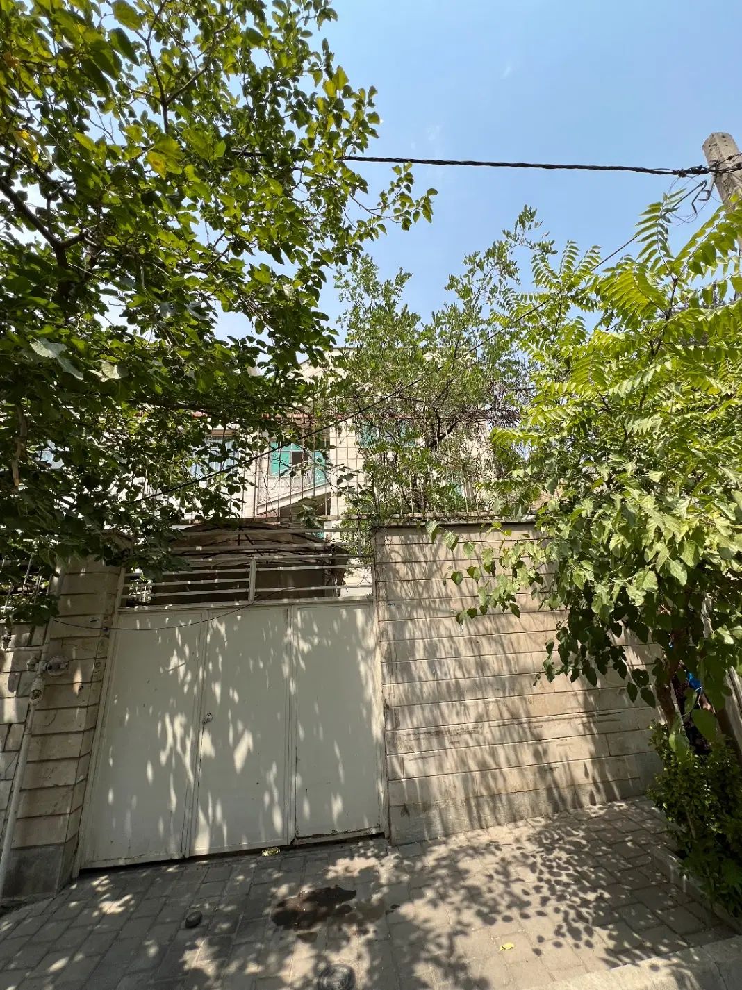 فروش ملک ۱۶۰ متری دو طبقه مناسب سکونت و ساخت وساز|فروش زمین و ملک کلنگی|تهران, شهرک گلها|دیوار