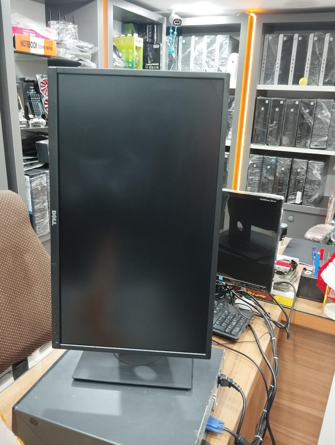 مانیتور دل 23 اینچ LED Dell E2318H IPSطراحی دوربین|قطعات و لوازم جانبی رایانه|کرمانشاه, |دیوار