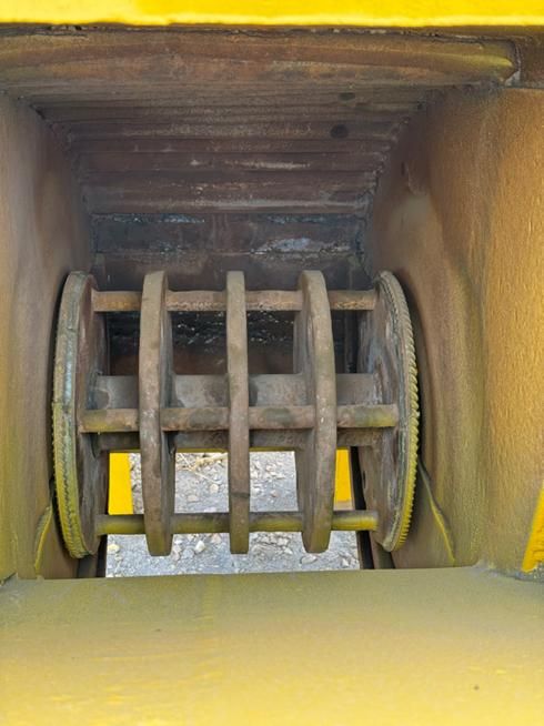 آسیاب ۱۶ چکش با دینام و شاسی در حد|ماشین‌آلات صنعتی|شهریار, |دیوار