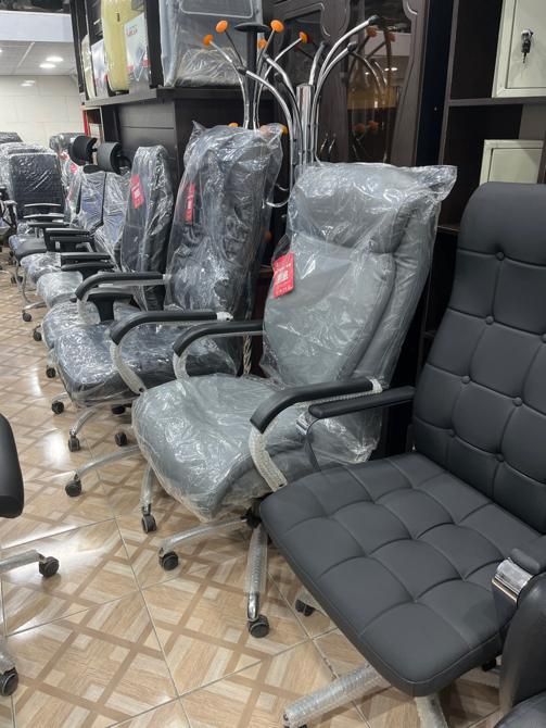 صندلی گردان مدیریتی|صندلی و نیمکت|خرمشهر, |دیوار