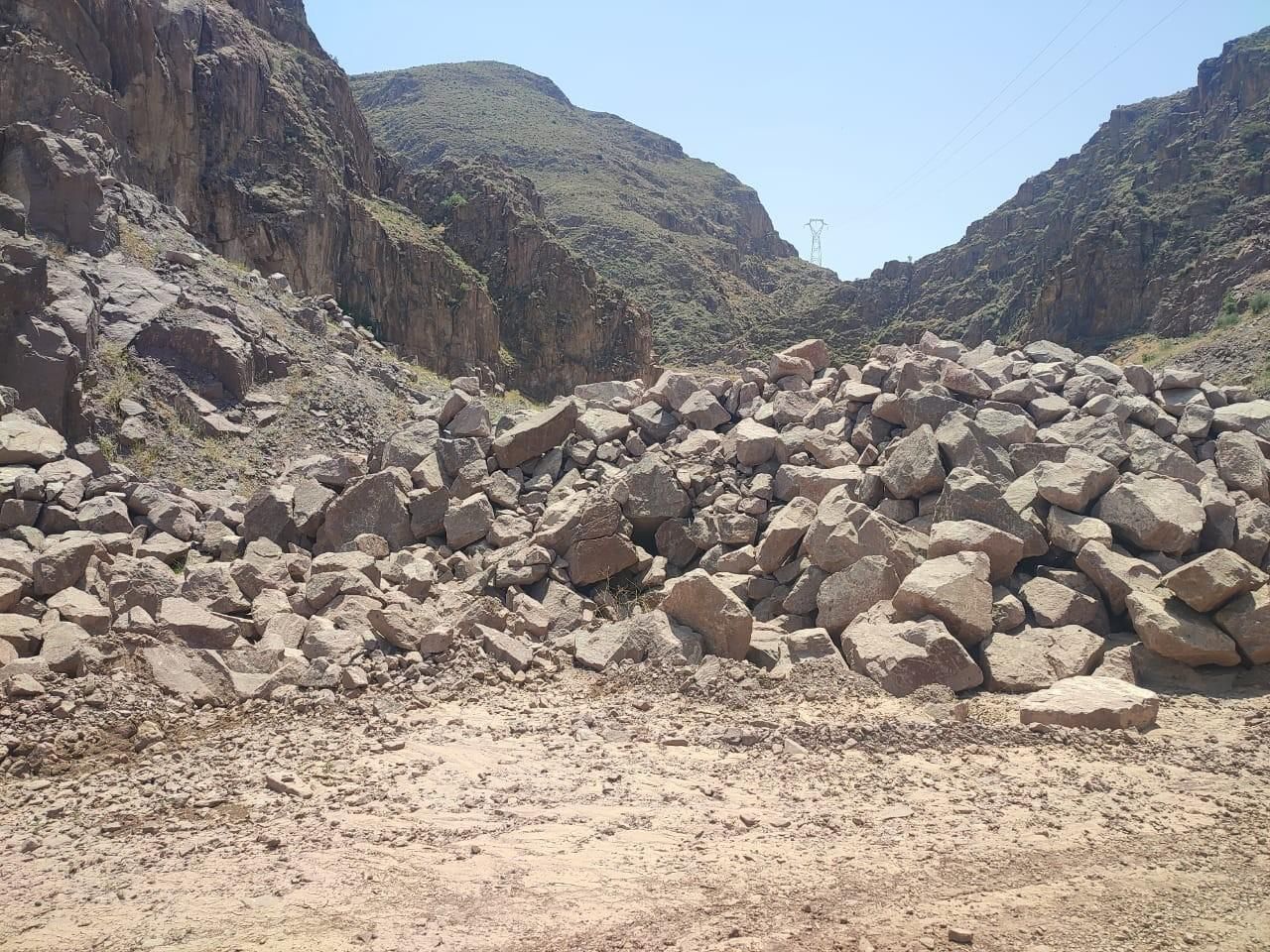 شن و ماسه رودخانه ای و ماکادام کوهی|عمده‌فروشی|رشت, نیکمرام|دیوار