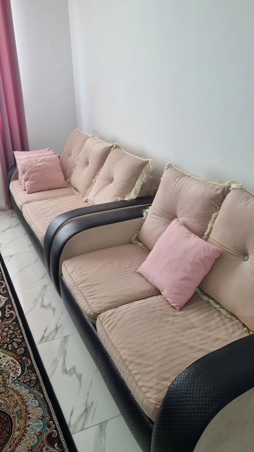 مبل درحد نو|مبلمان خانگی و میز عسلی|رشت, کوی بیانی|دیوار
