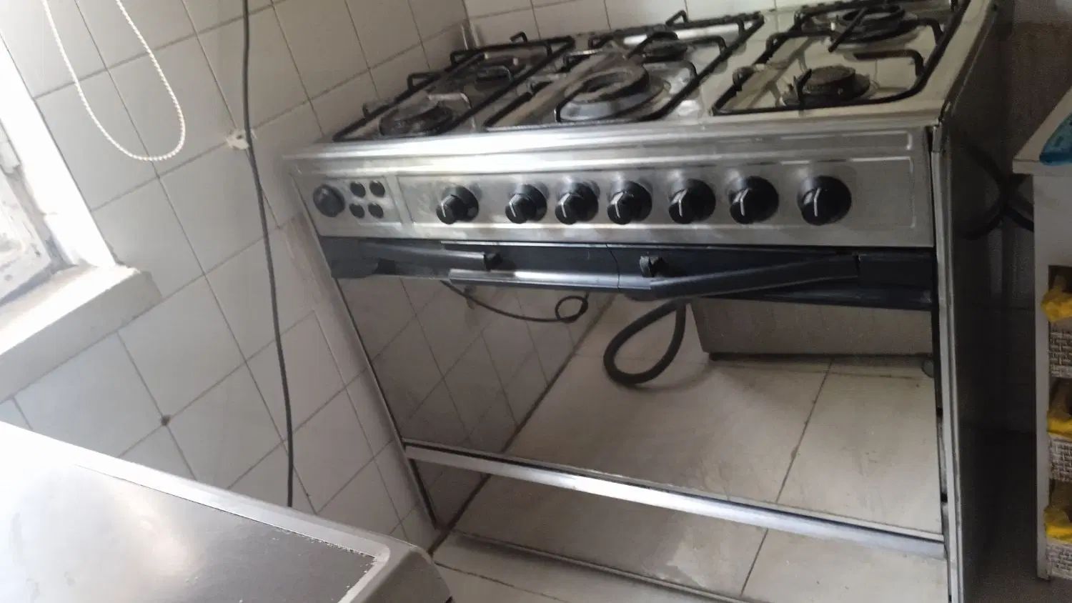 کابینت فر گاز و تخت  و آینه|مبلمان خانگی و میز عسلی|مشهد, پایگاه شکاری|دیوار