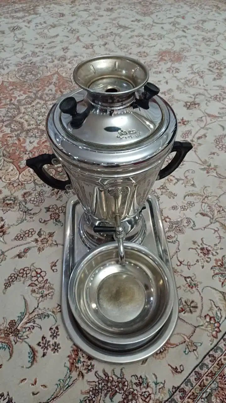 سماور برقی قدیمی تمام استیل 6 لیتری عتیقه قدمت ۴۰|سماور، چای‌ساز، قهوه‌ساز|اصفهان, پروین|دیوار