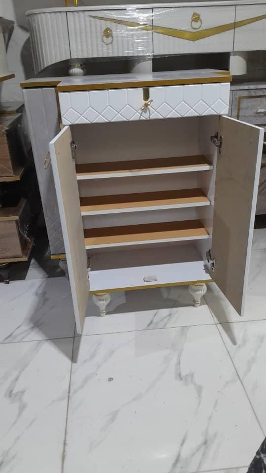 جاکفشی در پرند|جاکفشی، کمد، دراور|پرند, فاز ۰|دیوار