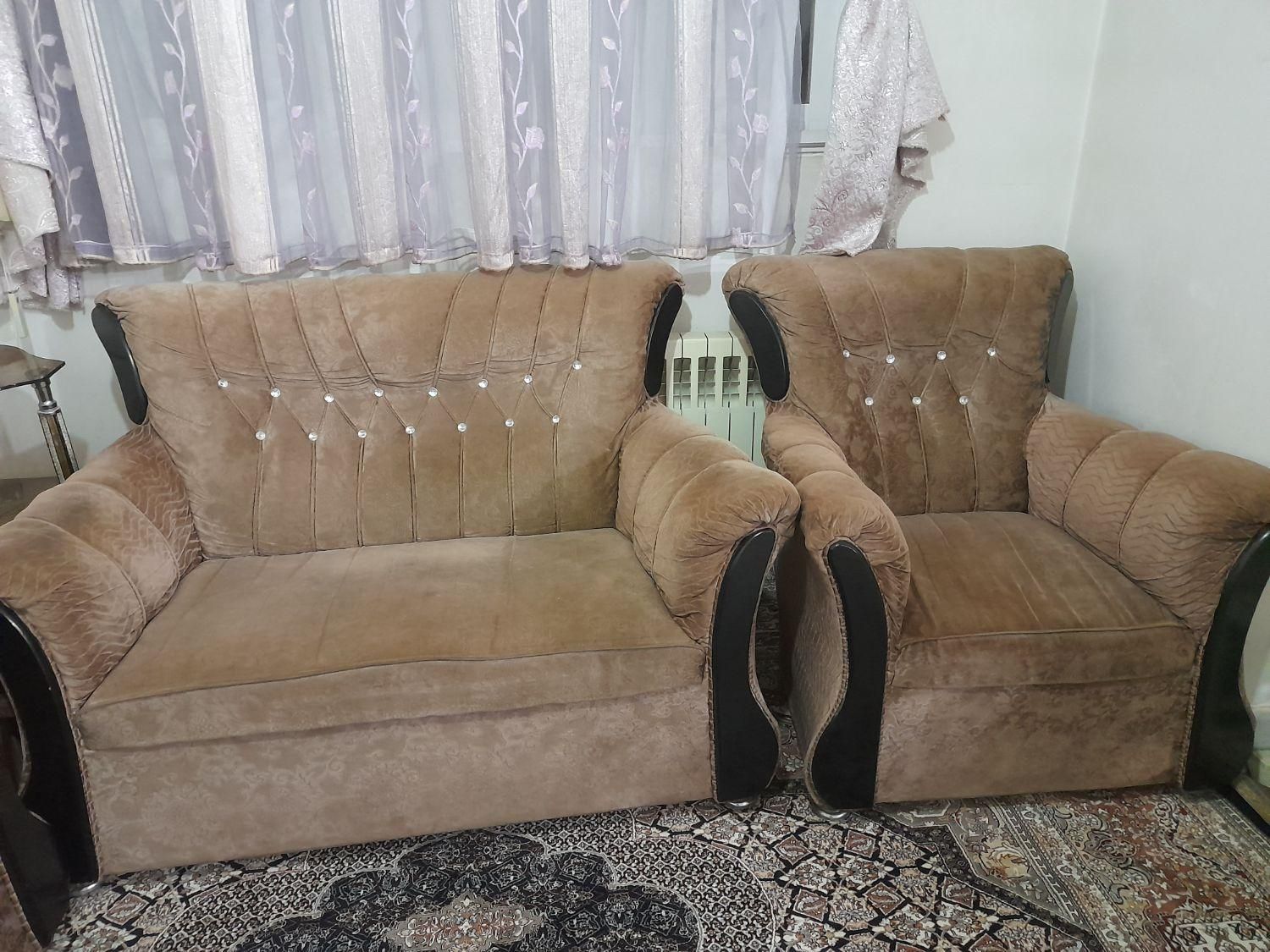 مبل ۷ نفره مناسب منزل و باغ|مبلمان خانگی و میز عسلی|خمینی‌شهر, |دیوار