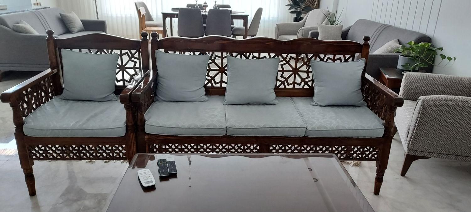 مبلمان مشبک (کلاسیک)|مبلمان خانگی و میز عسلی|مشهد, شهید فرامرز عباسی|دیوار