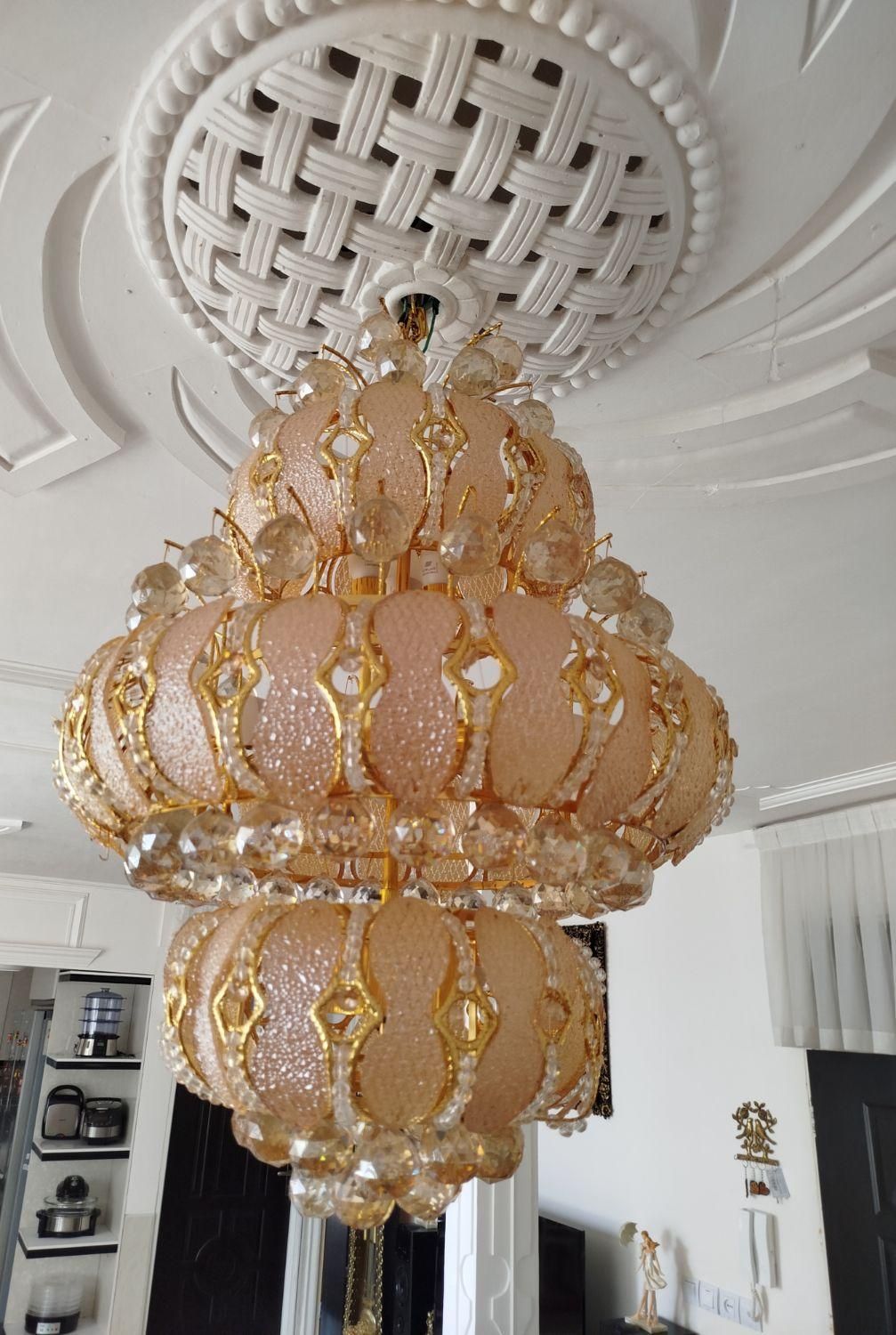 لوستر درحد نو سه طبقه لاله برنزو و کریستالی|لوستر و چراغ آویز|قزوین, |دیوار