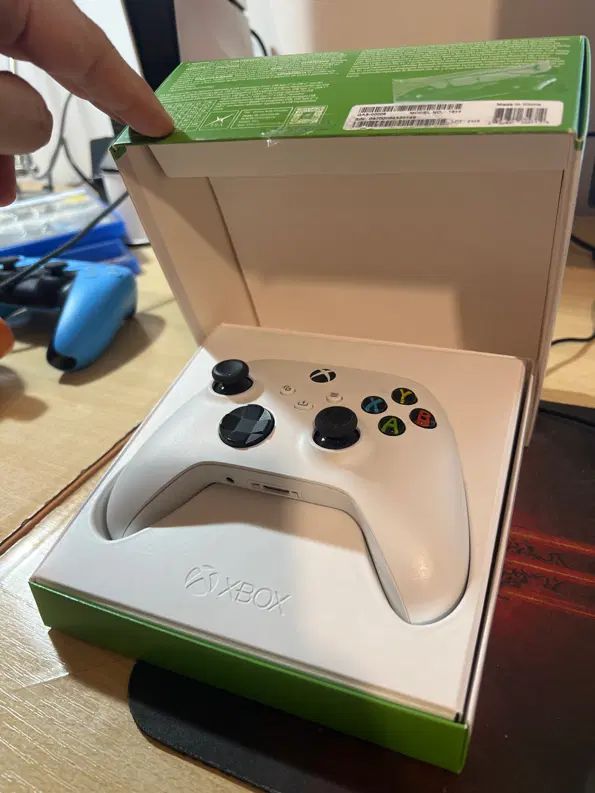دسته XBox Series X/S در حد نو واقعی|کنسول، بازی ویدئویی و آنلاین|رشت, استادسرا|دیوار