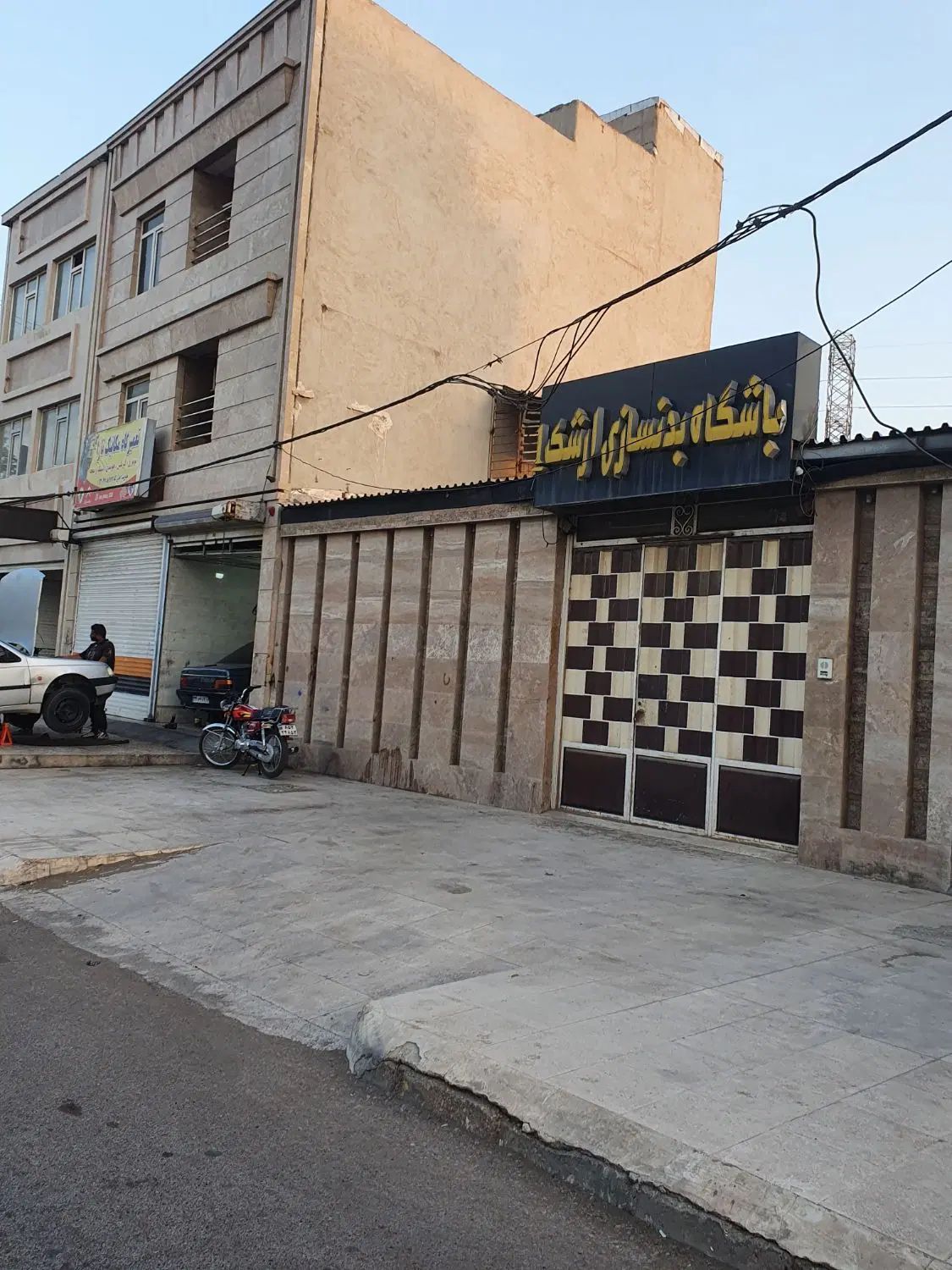 تجاری با سقف ازاد و 100و200 متری بدون عقب نشینی|فروش مغازه و غرفه|اهواز, الصافی|دیوار
