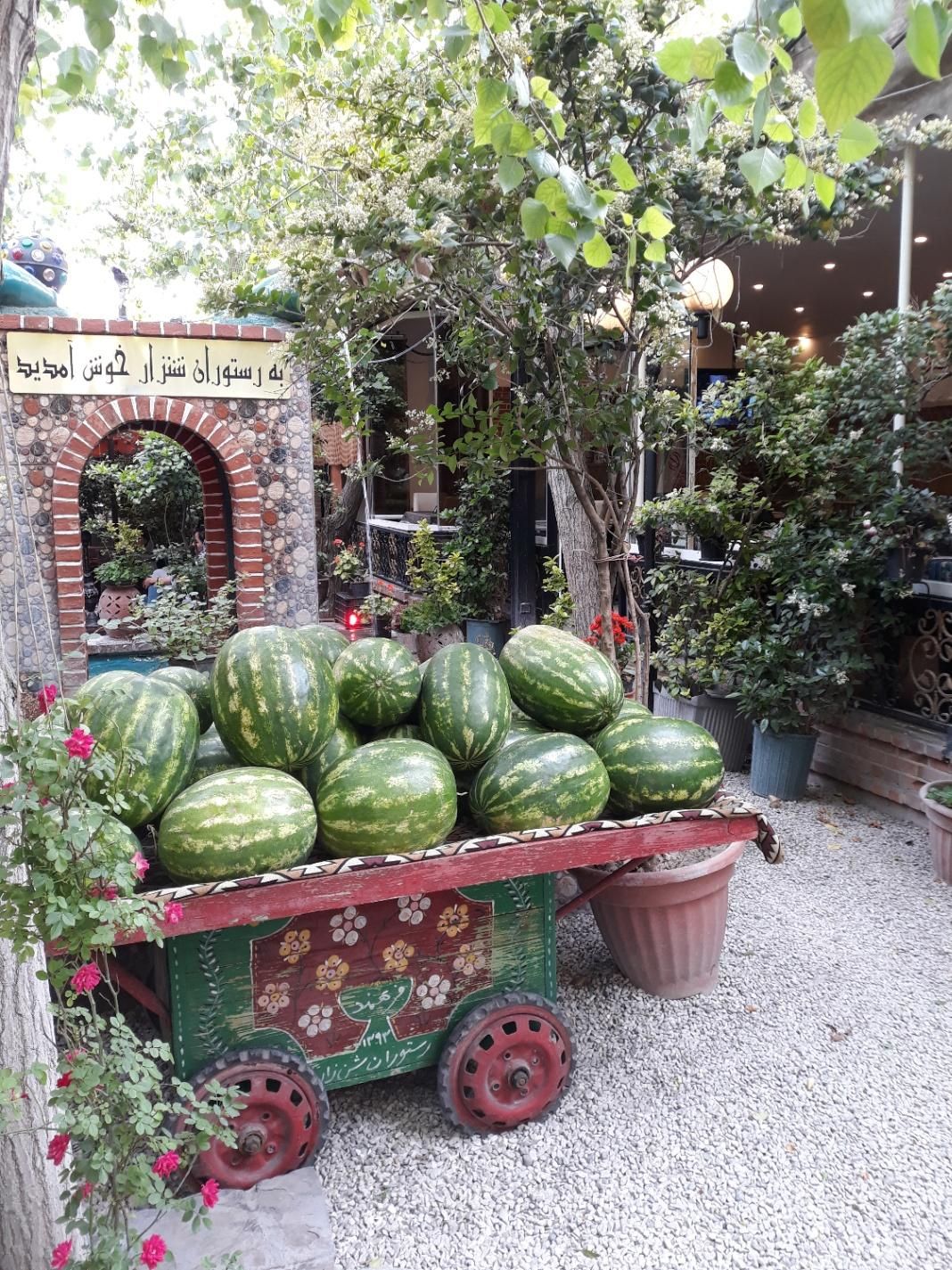 کارگر ساده رستوران|استخدام خدمات فروشگاه و رستوران|تهران, آسمان|دیوار