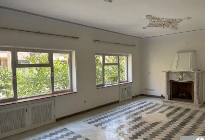 کریم خان/۲۱۵ متر/۴ خوابه/ طبقه اول / نوستالژیک|اجارهٔ آپارتمان|تهران, سنائی|دیوار