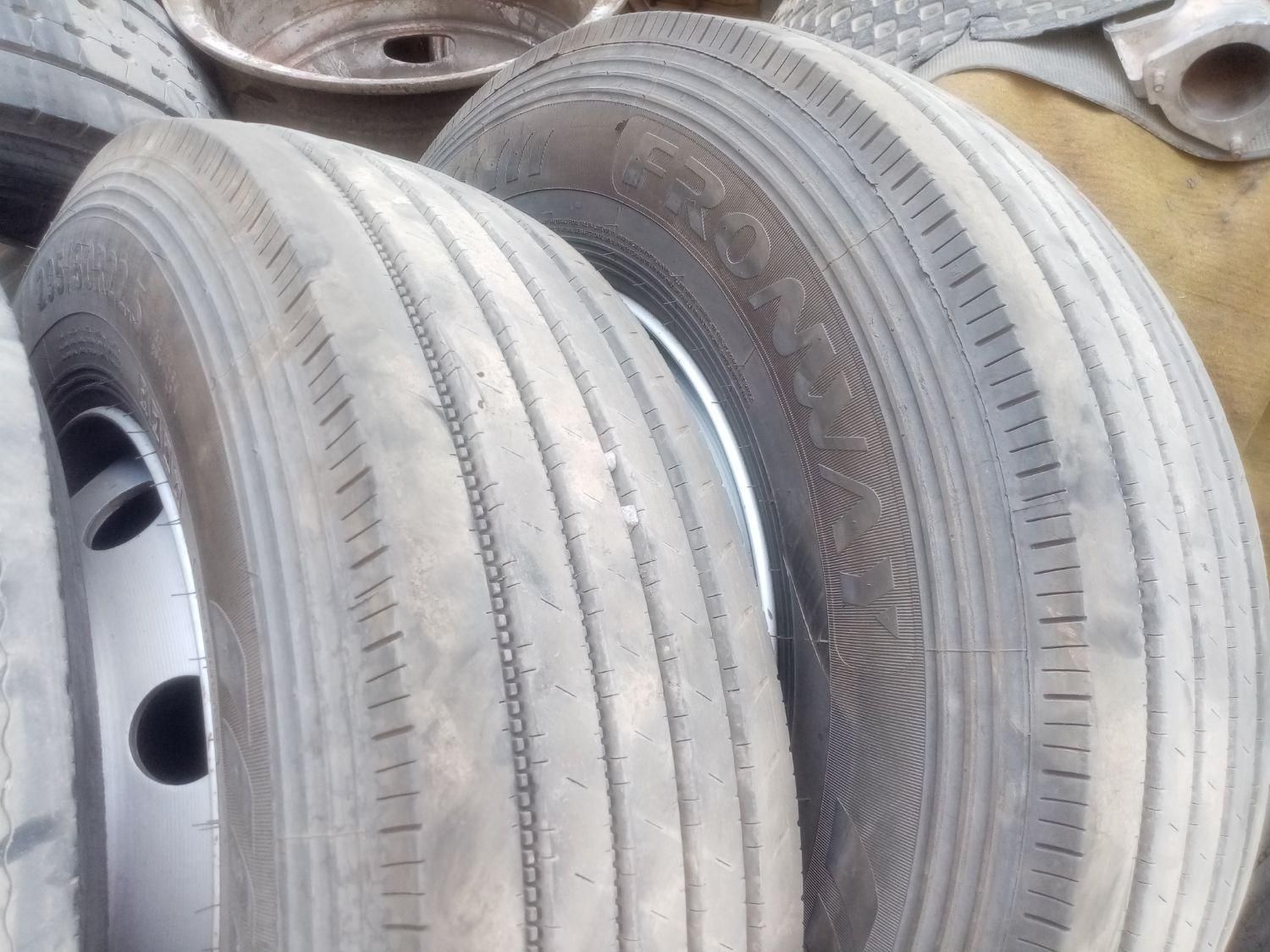 قطعات یدکی استوک و لاستیک و رینگ 295 اتوبوس 302|قطعات یدکی و لوازم جانبی|قزوین, |دیوار
