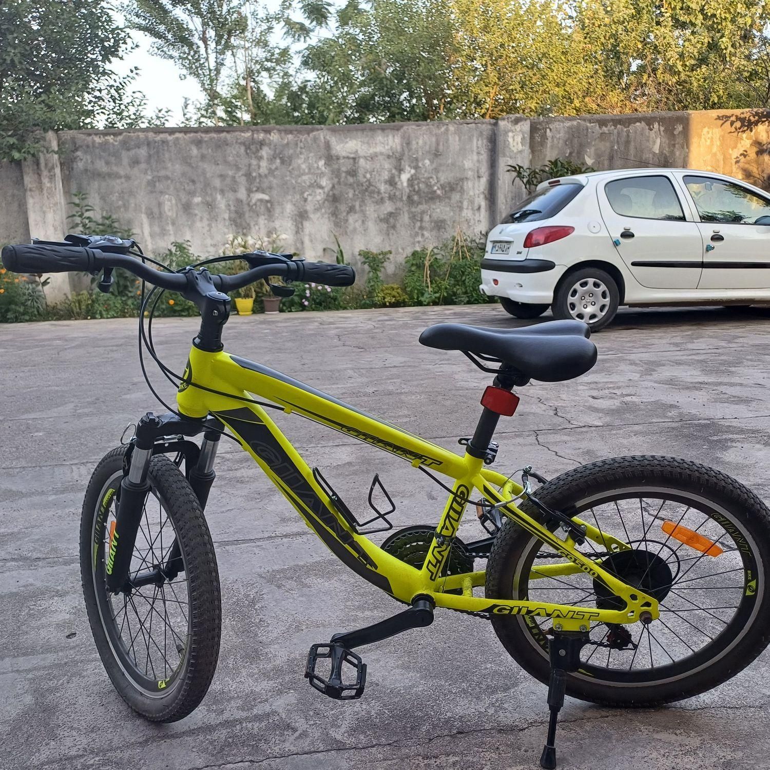 دوچرخه GIIant|دوچرخه، اسکیت، اسکوتر|بندر انزلی, میان پشته|دیوار