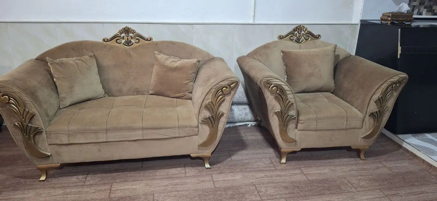 مبل 7نفره .سالم..مفت مفت|مبلمان خانگی و میز عسلی|مشهد, شهرک شهید باهنر|دیوار