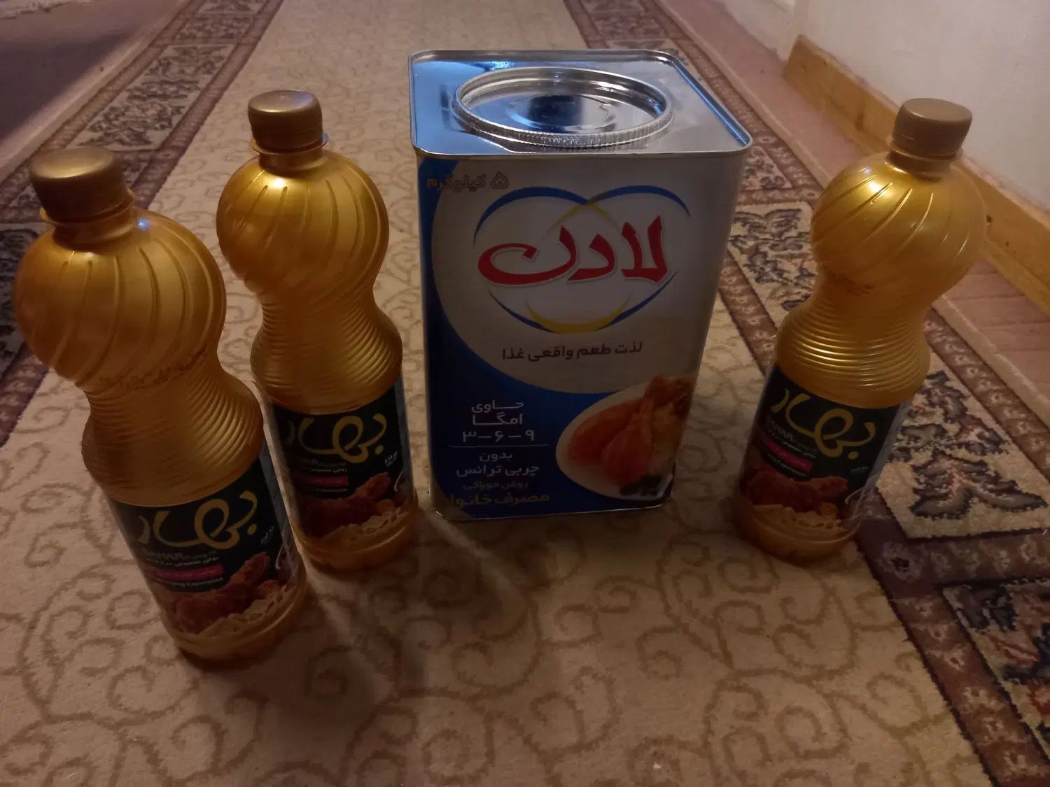 روغن اُمگا لادن + روغن سرخ کردنی بهار|خوردنی و آشامیدنی|مشهد, حسابی جنوبی (شهرک غرب)|دیوار