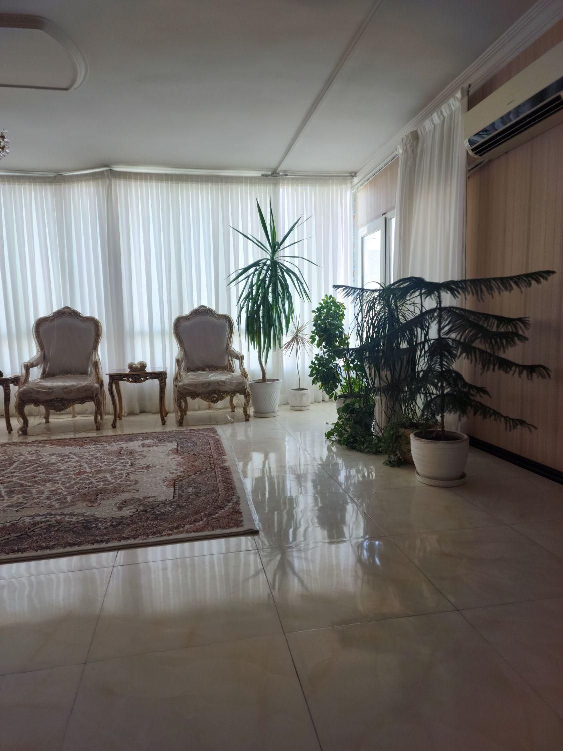 سوئیت راه جدا|اجارهٔ آپارتمان|مشهد, تبادکان|دیوار